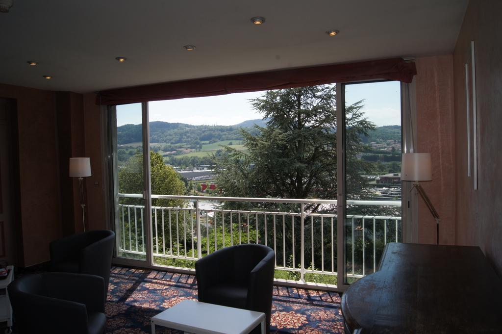 Relais Du Val Vert Le Puy-en-Velay Exterior photo